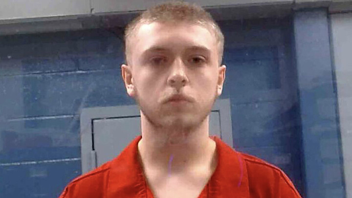 Joven condenado a cadena perpetua por asesinar a toda su familia cuando tenía 16 años