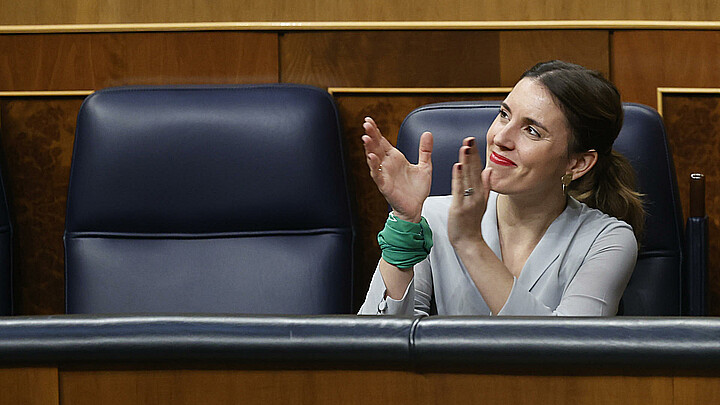 La ministra de Igualdad, Irene Montero, durante el pleno del Congreso que realizó el proyecto de la ley trans