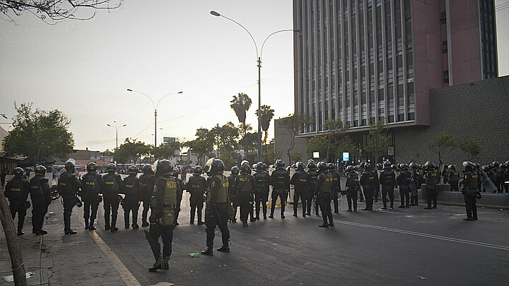 Policía Nacional de Perú/Manifestaciones en Lima, 12 de diciembre de 2022