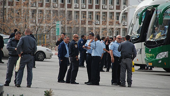 Oficiales de policía israelíes