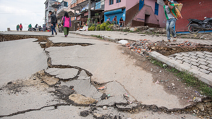 Terremoto de 6,8 grados sacude Tayikistán