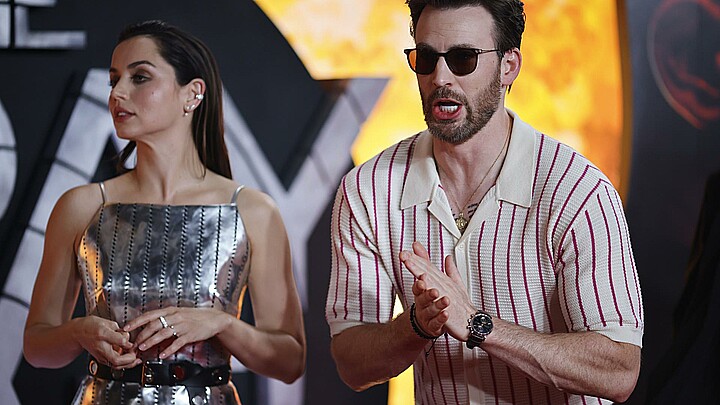 Ana de Armas y Chris Evans comparten de nuevo protagonismo en "Ghosted"