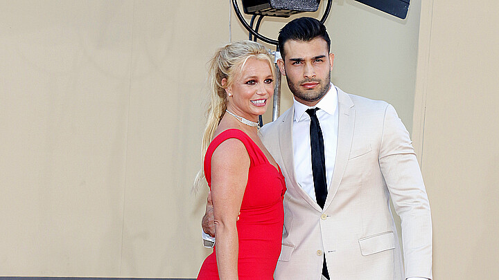 Britney Spears y Sam Asghari: ¡sin anillos de boda y vacaciones separadas!