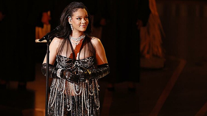 Rihanna no ganó el Óscar pero se lució en su tributo a Chadwick Boseman
