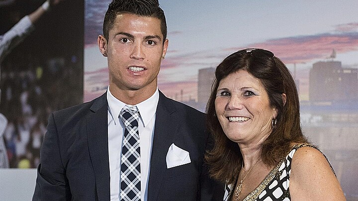 La vidente cubana desató una serie de comentarios que respondió la madre de CR7