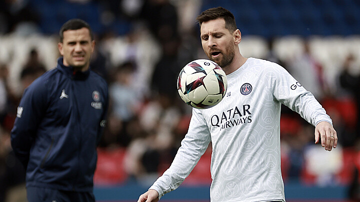 Lionel Messi durante el calentamiento previo al partido ante el FC Lorient