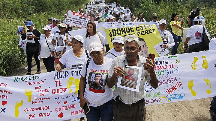 Colombianos piden justicia
