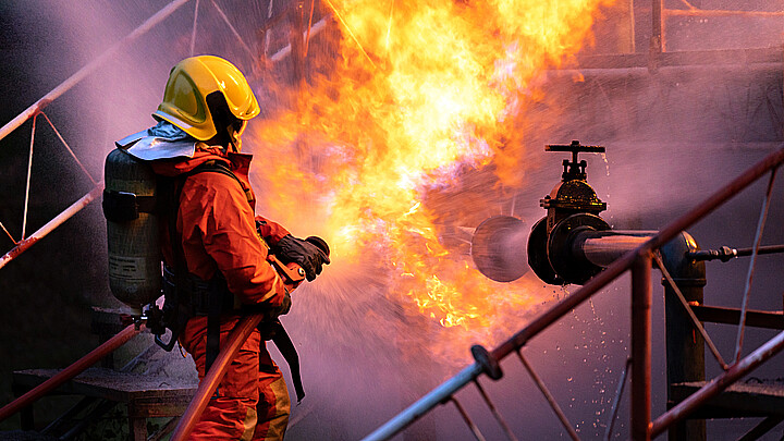 Fire in an oil rig 