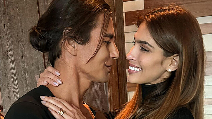 El artista español habló de su relación con la modelo cubana Ariadna Romero 