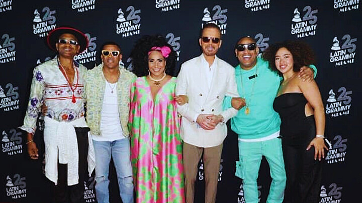Los artistas cubanos en la conferencia de prensa de los Latin Grammy, en Miami
