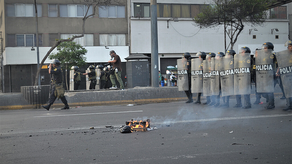 Policía Nacional de Perú/Manifestaciones en Lima, 12 de diciembre de 2022