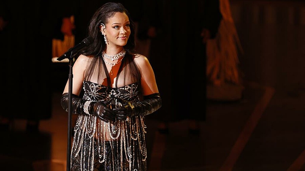 Rihanna no ganó el Óscar pero se lució en su tributo a Chadwick Boseman