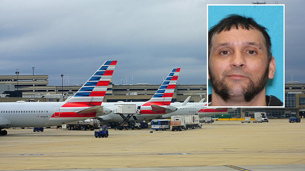 Marc Muffley, de 40 años, está acusado de posesión de un explosivo en aeropuerto