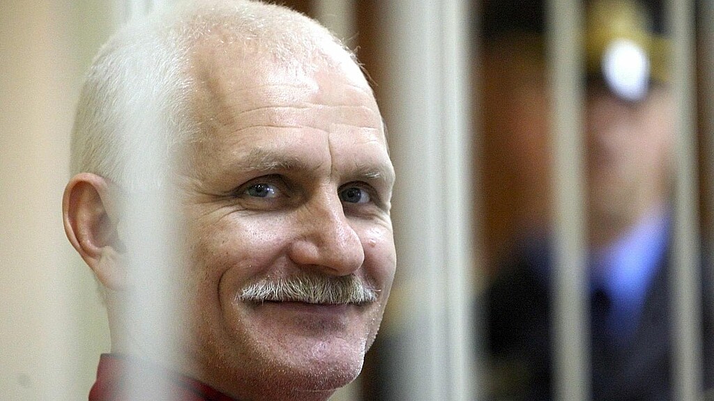 Varios líderes de Bielorrusia y organizaciones internacionales denunciaron estas sentencias