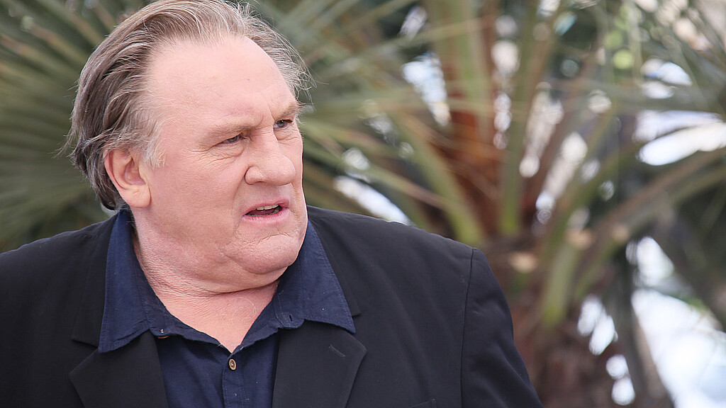 Trece mujeres acusan al actor francés Gérard Depardieu de violencia sexual