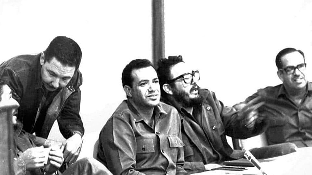 General de División Sergio del Valle Jiménez junto Fidel y Raúl Castro