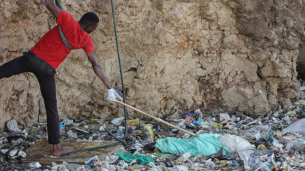 Varios cuerpos de mujeres fueron encontrados en un basurero de Nairobi 