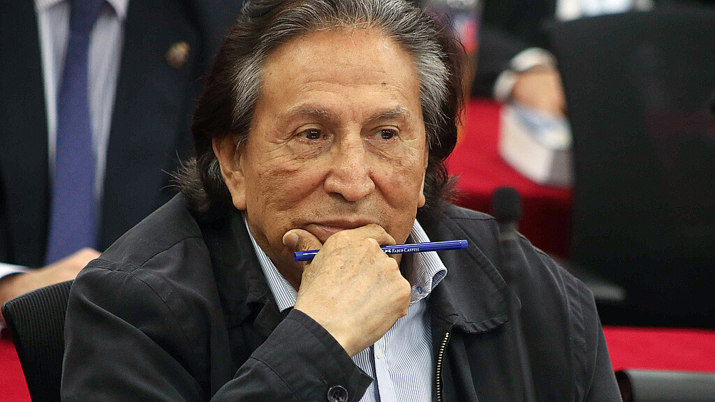 Former president Alejandro Toledo attends the reading of his sentence this Monday, in Lima (Peru).