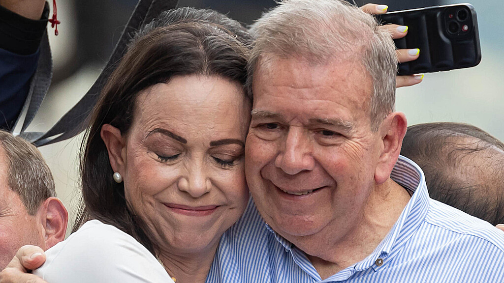 Imagen de archivo de los líderes opositores venezolanos María Corina Machado y Edmundo González Urrutia. 