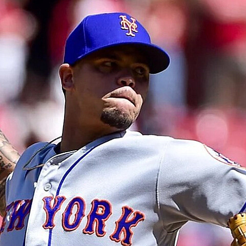 Lanzador cubano Yoan López se va a Japón