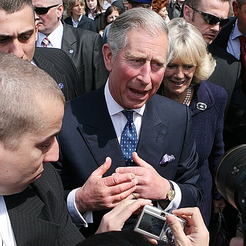 Carlos III visita a los militares ucranianos en el campo de entrenamiento británico