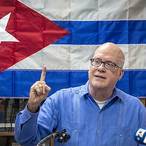 Denuncia del exilio a organizaciones castristas