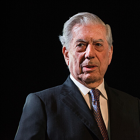  Mario Vargas Llosa, el Premio Nobel de Literatura hispanoperuano