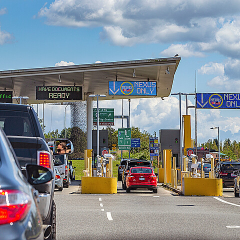 Paso fronterizo entre Estados Unidos y Canadá