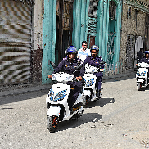 Police and military in the Cuban streets