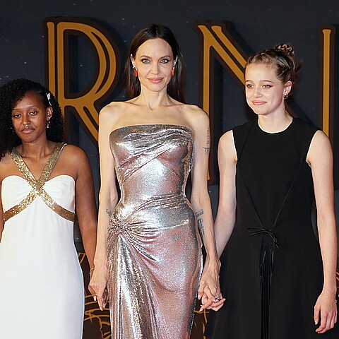 La famosa actriz y sus hijas se cortan el cabello por una causa humanitaria