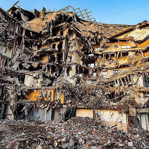 Un devastador terremoto de magnitud 7.8 sacudió la provincia turca de Kahramanmaras