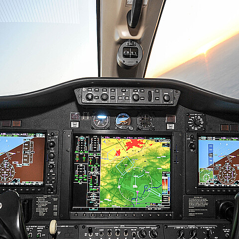 Muere exfuncionaria de la Casa Blanca a causa de lesiones tras turbulencias en el avión en que viajaba