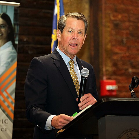 El gobernador de Georgia, Brian Kemp
