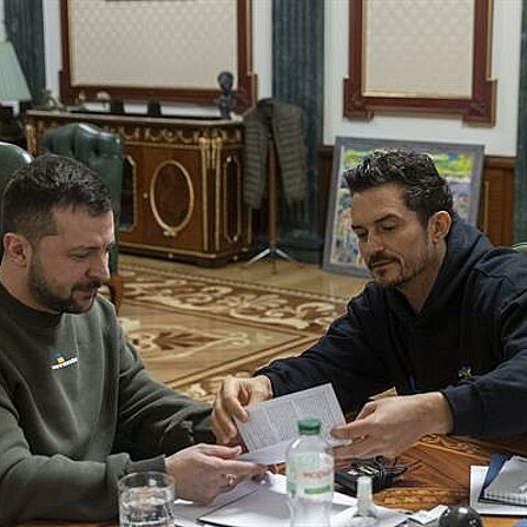 Orlando Bloom se reúne con Zelensky sobre los niños ucranianos desplazados por la guerra
