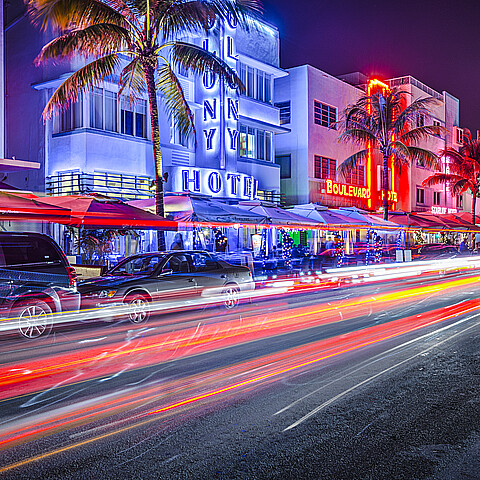 Hombre enfrenta cargo de asesinato en primer grado por tiroteo mortal en concurrida avenida de Miami Beach