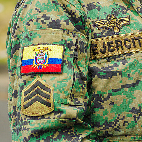 Militar ecuatoriano muere en fuego cruzado con narcotraficantes