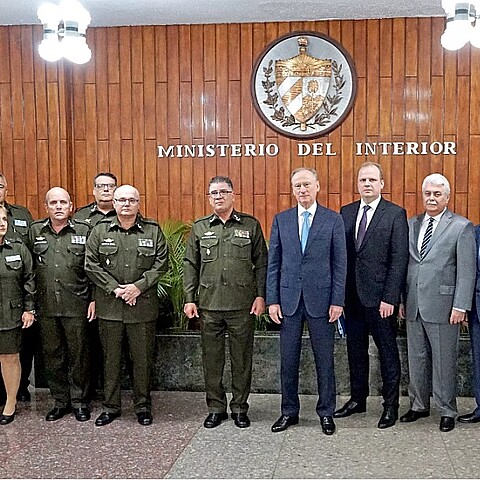 Encuentro entre jefes del Ministerio del Interior cubano y altos cargos de inteligencia rusos