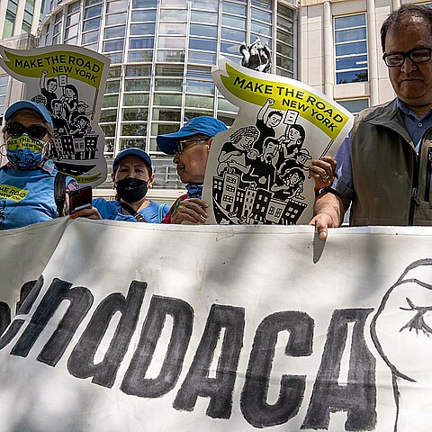 Personas beneficiadas por la Acción Diferida para los Llegados en la Infancia (DACA)