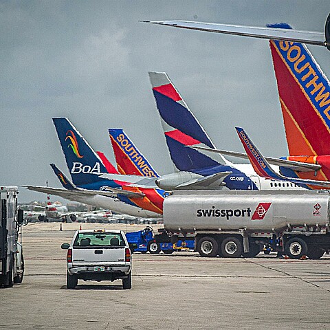 Aviones en el Aeropuerto Internacional de Miami, Florida (Estados Unidos)