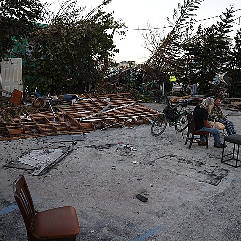 Familia latina queda en la calle