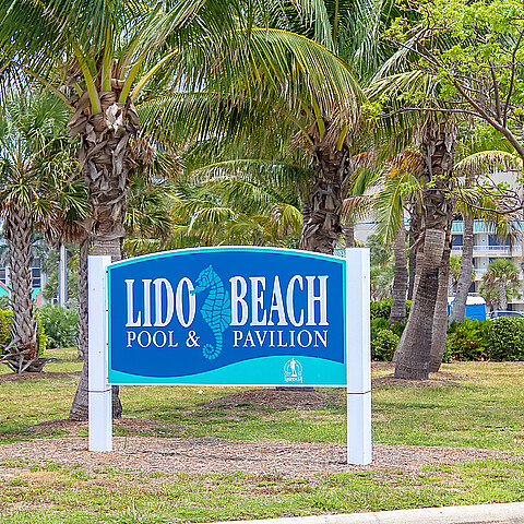 Cartel de Lido Beach y piscina en Sarasota Florida