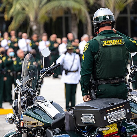 Oficiales de la Oficina del Sheriff de Broward
