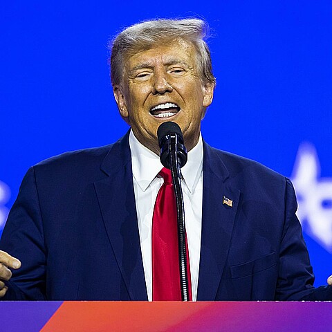 Donald Trump demanda