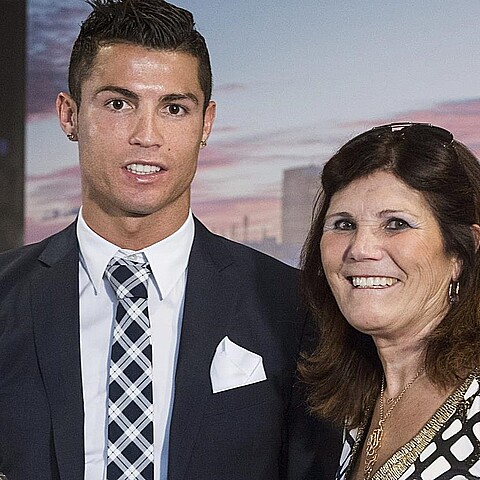 La vidente cubana desató una serie de comentarios que respondió la madre de CR7