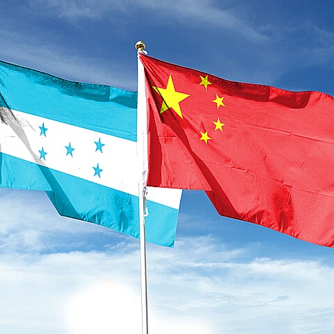 Honduras and Chinese flag