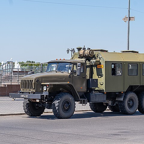 Military vehicle