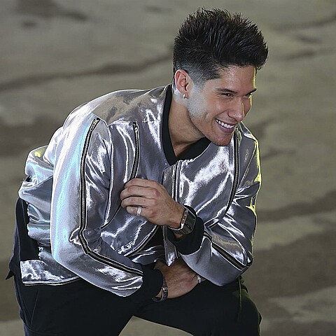 El artista compartió detalles de su nueva música 