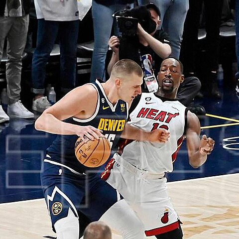 Miami iguala la serie