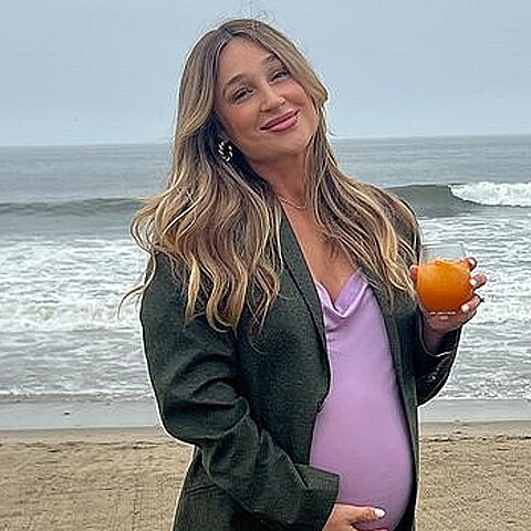 La joven influencer permanece en coma tras varias operaciones 