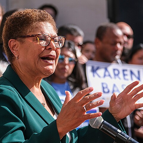 Los Angeles Mayor Karen Bass in November 2022